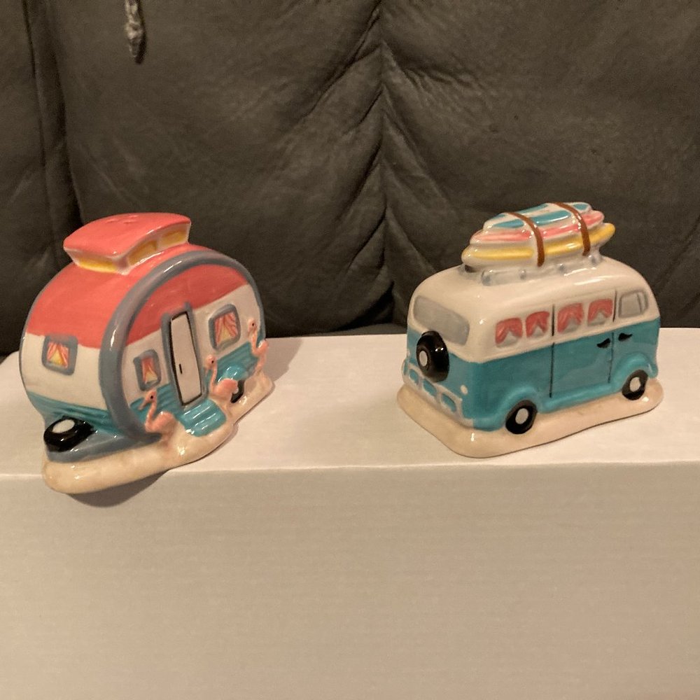 Blue Sky Clayworks-Flamingo Trailer & VW Van Salt & Pepper Shakers-New w/o Tags